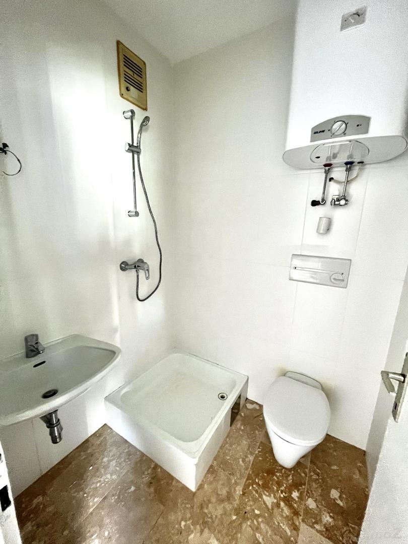 Wohnung zu mieten: 8043 Graz - Bad mit Dusche und WC