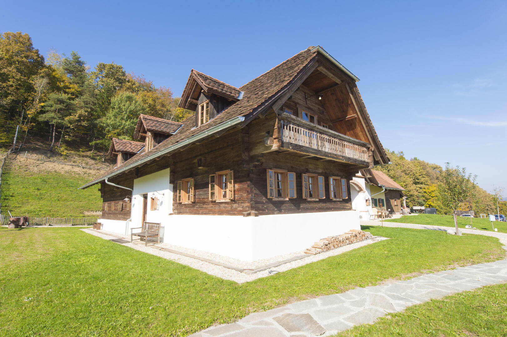 Land- und Forstwirtschaft zu kaufen: Ober-Henndorf, 8020 Graz - Landhaus in Thermenregion (1)