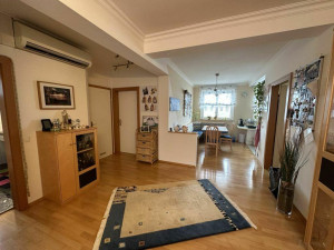 Wohnung zu kaufen: 8073 Feldkirchen bei Graz - Wohnzimmer Blick zur Essecke Wohnung zu kaufen: 8073 Feldkirchen bei Graz - Wohnzimmer Blick zur Essecke