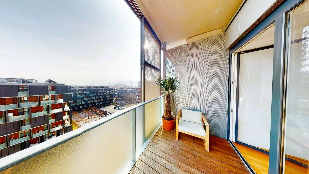 Wohnung zu kaufen: 6020 Innsbruck - Schlafzimmerzubang zum Balkon 