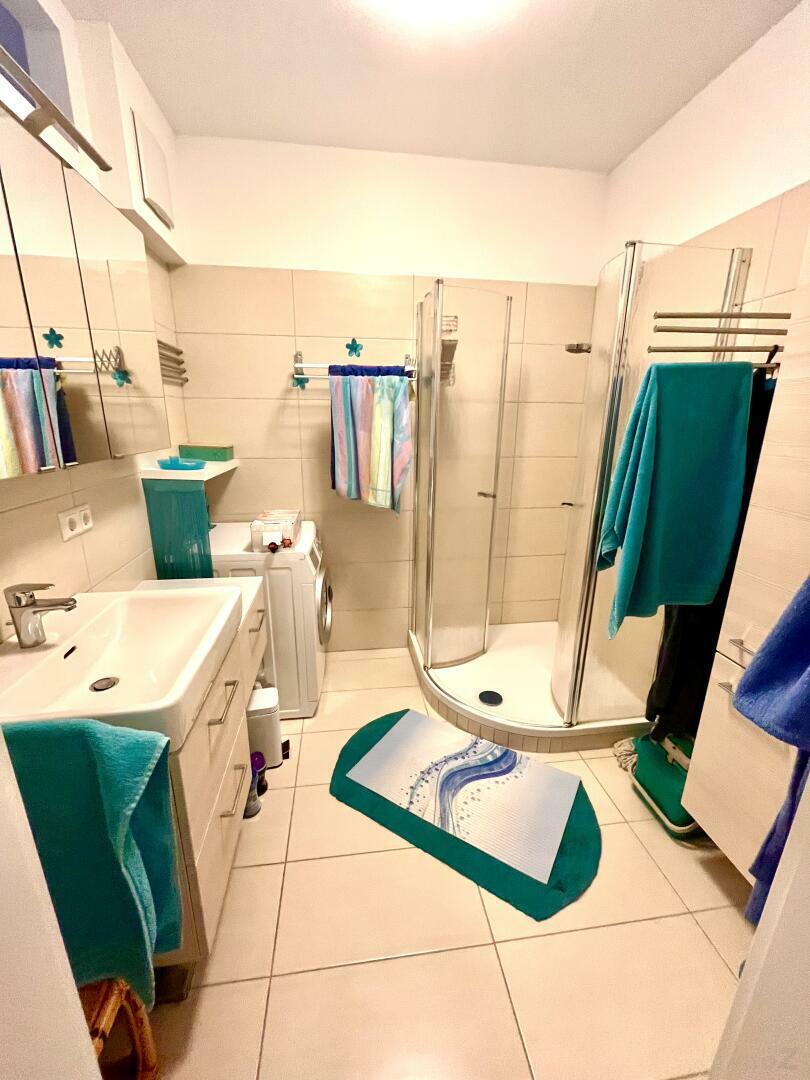 Wohnung zu kaufen: 8041 Graz,07.Bez.:Liebenau - Badezimmer mit Dusche