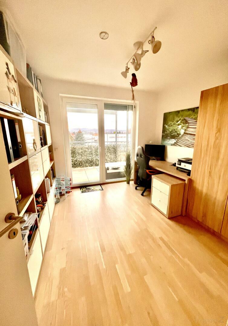 Wohnung zu kaufen: 8041 Graz,07.Bez.:Liebenau - Büro - 4tes Zimmer mit Zugang auf die Terrasse